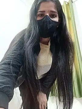 Snapshot of aaliya_bhattt chatting on 20, 12, 2024 aaliya bhattt online show from 20, 12, 2024