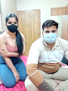 Snapshot of aaliya_bhattt chatting on 8, 3, 2025 aaliya bhattt online show from 8, 3, 2025