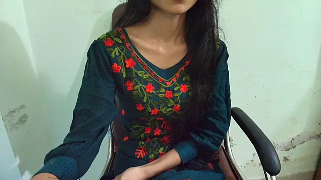 Snapshot of Srabontii chatting on 26, 2, 2025 Srabontii online show from 26, 2, 2025