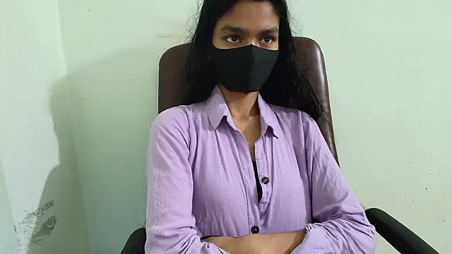 Snapshot of Srabontii chatting on 28, 2, 2025 Srabontii online show from 28, 2, 2025