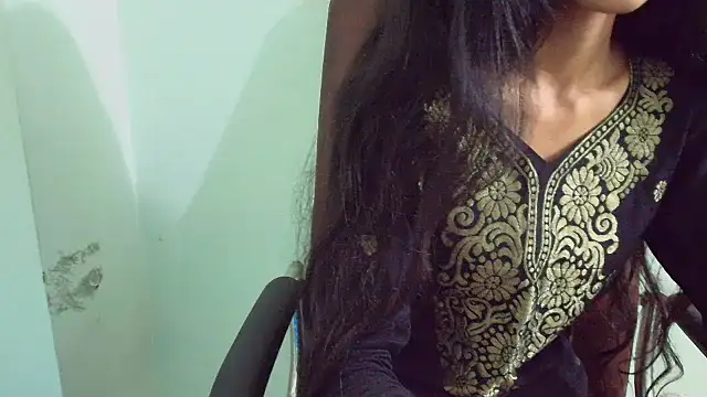 Snapshot of Srabontii chatting on 18, 3, 2025 Srabontii online show from 18, 3, 2025