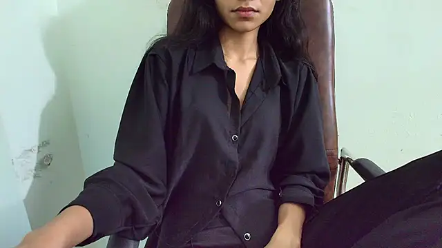 Snapshot of Srabontii chatting on 22, 3, 2025 Srabontii online show from 22, 3, 2025