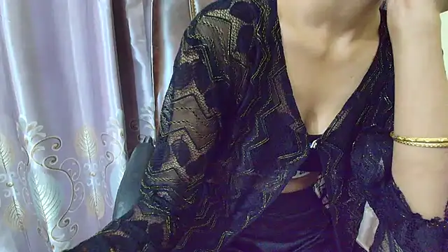 Snapshot of Srabontii chatting on 10, 9, 2025 Srabontii online show from 10, 9, 2025
