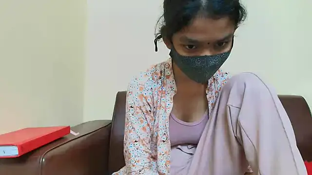 Srabontii online show from 5, 11, 2025