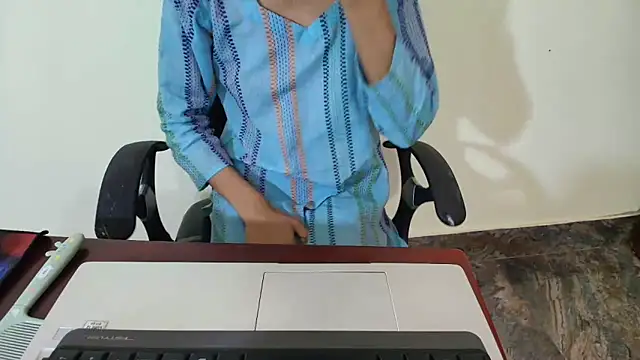 Srabontii online show from 12, 4, 2026