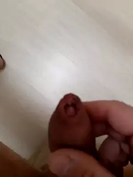 Sperma-V-rotik online show from 5, 1, 2025