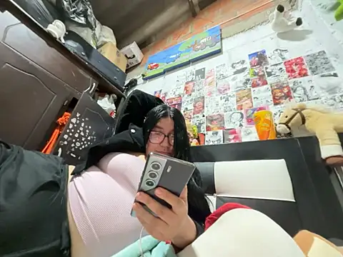 dafne19  online show from 10, 4, 2026