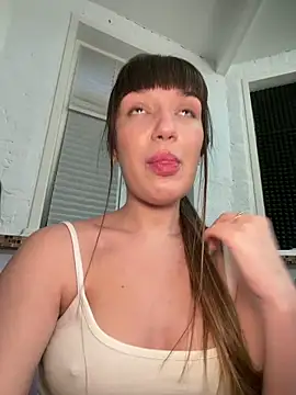 Sophie Avory online show from 4, 6, 2026