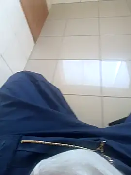 Snapshot of safadao3323 chatting on 8, 3, 2025 safadao3323 online show from 8, 3, 2025