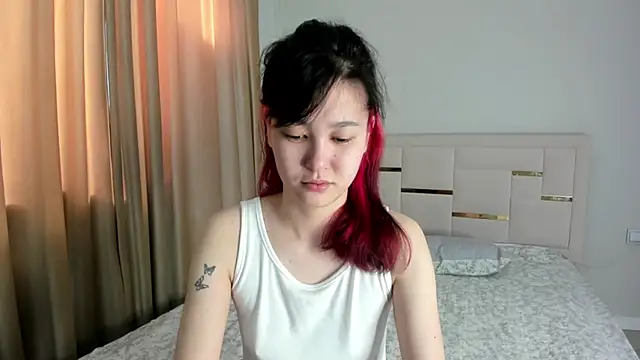 Snapshot of Lola_Peach chatting on 1, 6, 2026 Lola Peach online show from 1, 6, 2026