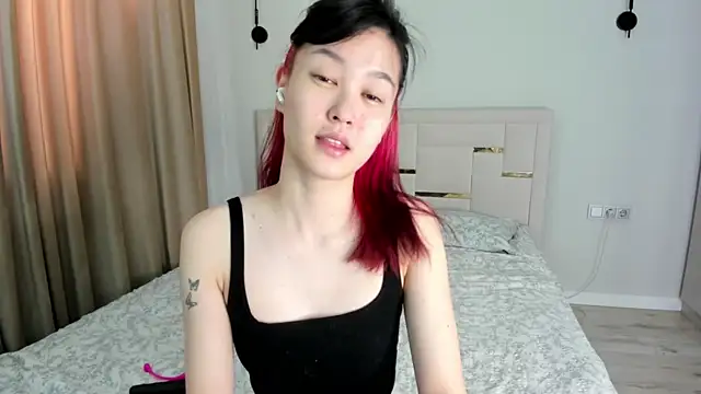 Snapshot of Lola_Peach chatting on 2, 6, 2026 Lola Peach online show from 2, 6, 2026