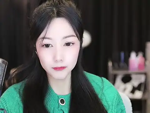 Nuyoah-77 online show from 8, 1, 2025