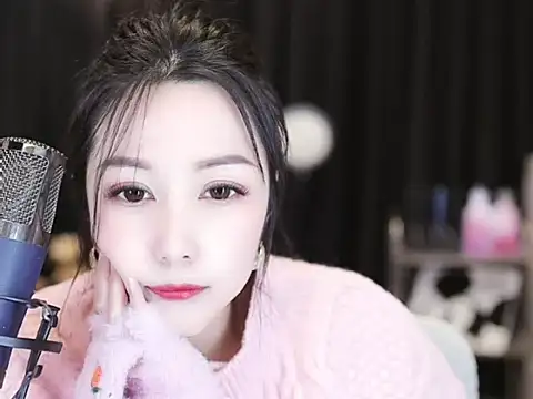 Nuyoah-77 online show from 12, 1, 2025