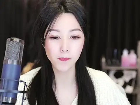 Nuyoah-77 online show from 15, 1, 2025