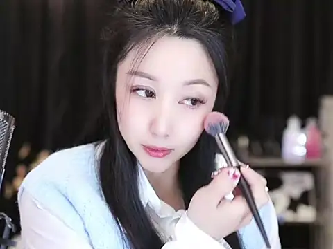 Nuyoah-77 online show from 15, 2, 2025