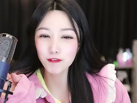 Nuyoah-77 online show from 19, 2, 2025