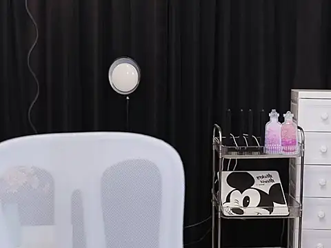 Nuyoah-77 online show from 8, 9, 2025