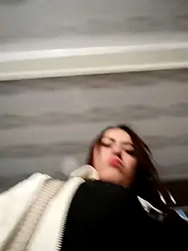 Lesly 10- online show from 13, 11, 2025