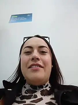 Snapshot of Lesly_10- chatting on 2, 6, 2026 Lesly 10- online show from 2, 6, 2026