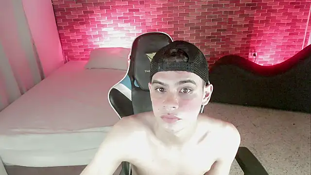 zacariasss  online show from 1, 10, 2025