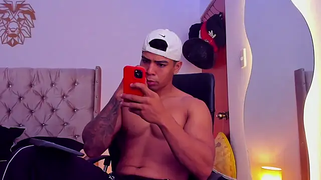 Andrew wolf7 online show from 27, 2, 2026