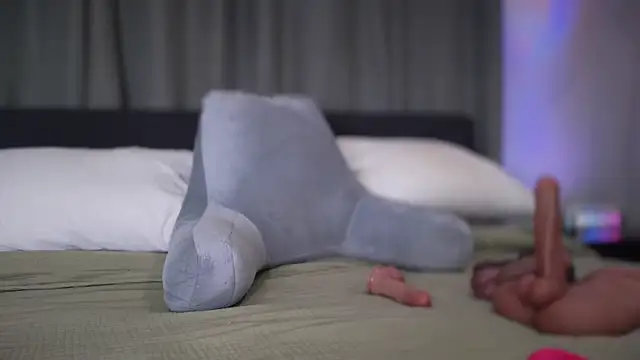 Snapshot of longislandprincess chatting on 12, 9, 2025 longislandprincess online show from 12, 9, 2025