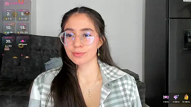 emmadiaz1 online show from 31, 12, 2024