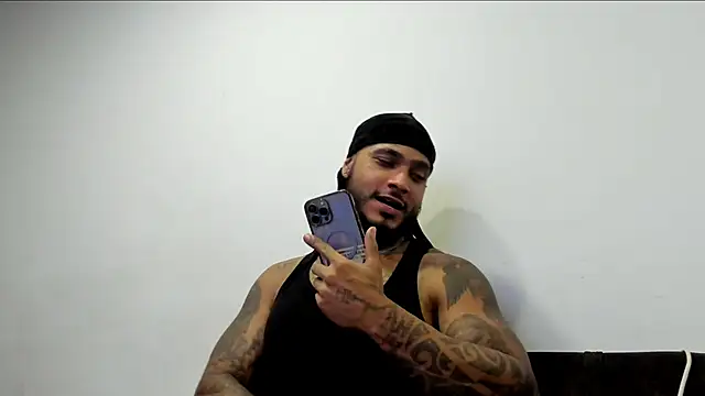 Snapshot of Exotic_tatto27121 chatting on 7, 6, 2026 Exotic tatto27121 online show from 7, 6, 2026