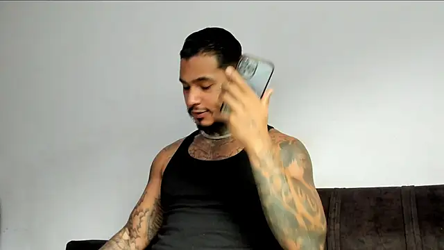 Snapshot of Exotic_tatto27121 chatting on 7, 6, 2026 Exotic tatto27121 online show from 7, 6, 2026