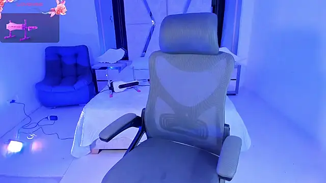 EmySilver online show from 8, 2, 2025