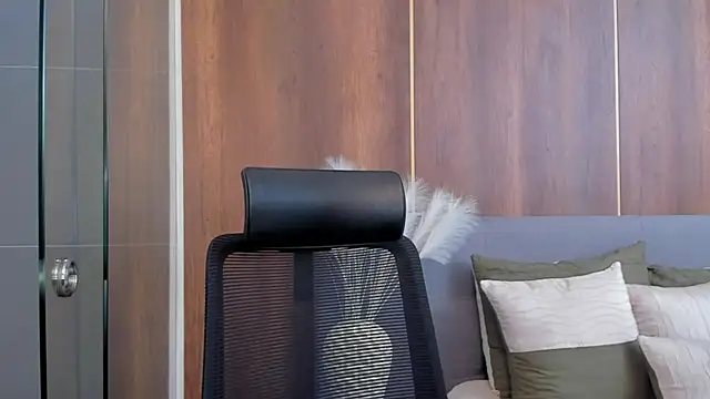 AishaPeyton online show from 31, 1, 2025