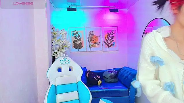 Dafne huges online show from 4, 11, 2025