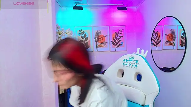 Dafne huges online show from 16, 11, 2025