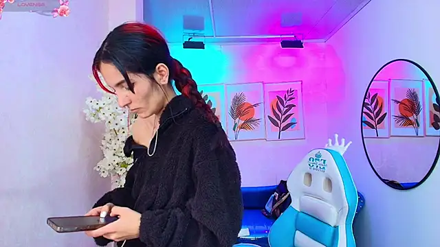 Dafne huges online show from 21, 11, 2025