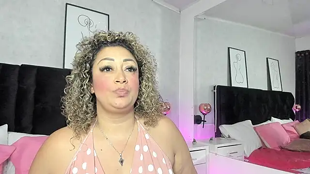 Katti Barrera online show from 28, 1, 2025