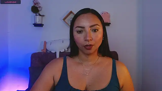 Emmi Cam online show from 10, 9, 2025