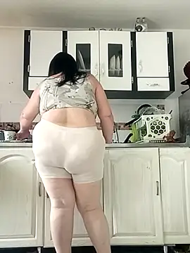 Madisonpalacio online show from 13, 2, 2025