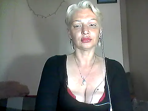 Snapshot of MaryJane441 chatting on 3, 6, 2026 MaryJane441 online show from 3, 6, 2026