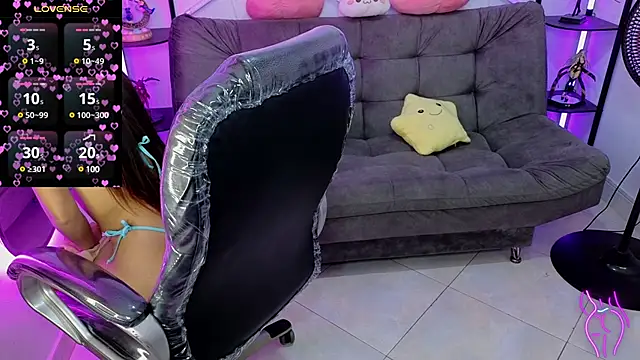 littlevixen18 online show from 26, 2, 2025