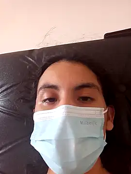 Snapshot of FKF2004 chatting on 17, 9, 2025 FKF2004 online show from 17, 9, 2025