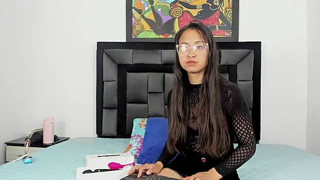 tatiana valencia online show from 23, 12, 2024