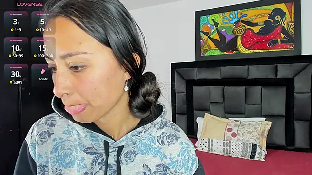 tatiana valencia online show from 5, 2, 2025