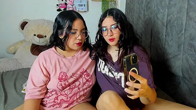 maddie-and-chelsea- online show from 3, 10, 2025