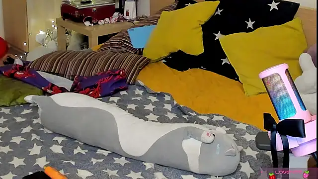 Sunny Elly online show from 16, 3, 2026