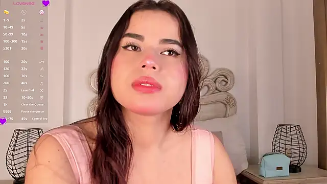 Victoria vallejo  online show from 21, 3, 2025