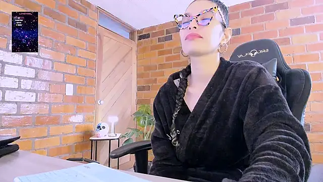 paulinabarnett- online show from 12, 1, 2025