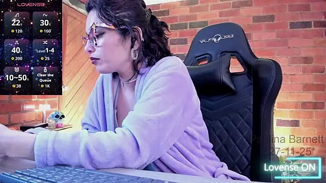 paulinabarnett- online show from 27, 11, 2025