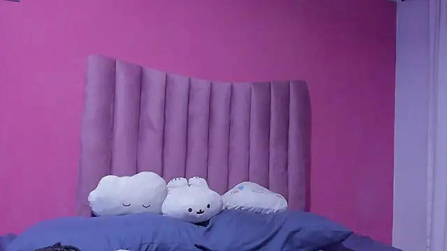 Snapshot of JustiinJazmin chatting on 20, 12, 2024 JustiinJazmin online show from 20, 12, 2024