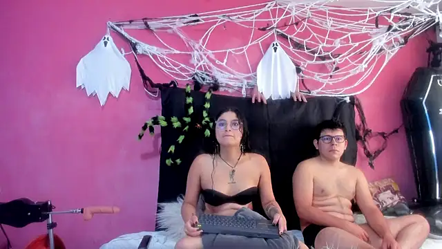 Snapshot of JustiinJazmin chatting on 3, 10, 2025 JustiinJazmin online show from 3, 10, 2025