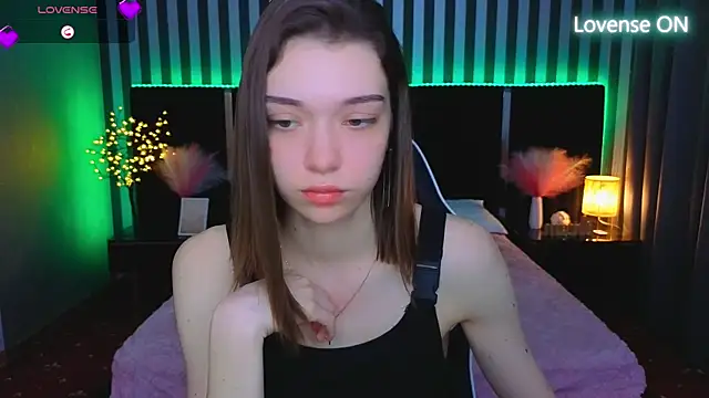 Snapshot of Cherry_Wipe chatting on 9, 6, 2026 Cherry Wipe online show from 9, 6, 2026